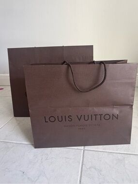 Louis Vuitton Brown Paper Shopping Bag set of 2 bags
